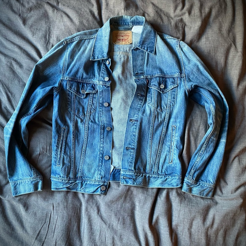 Levi’s Vintage 90’s thin jean jacket men’s Size Medium